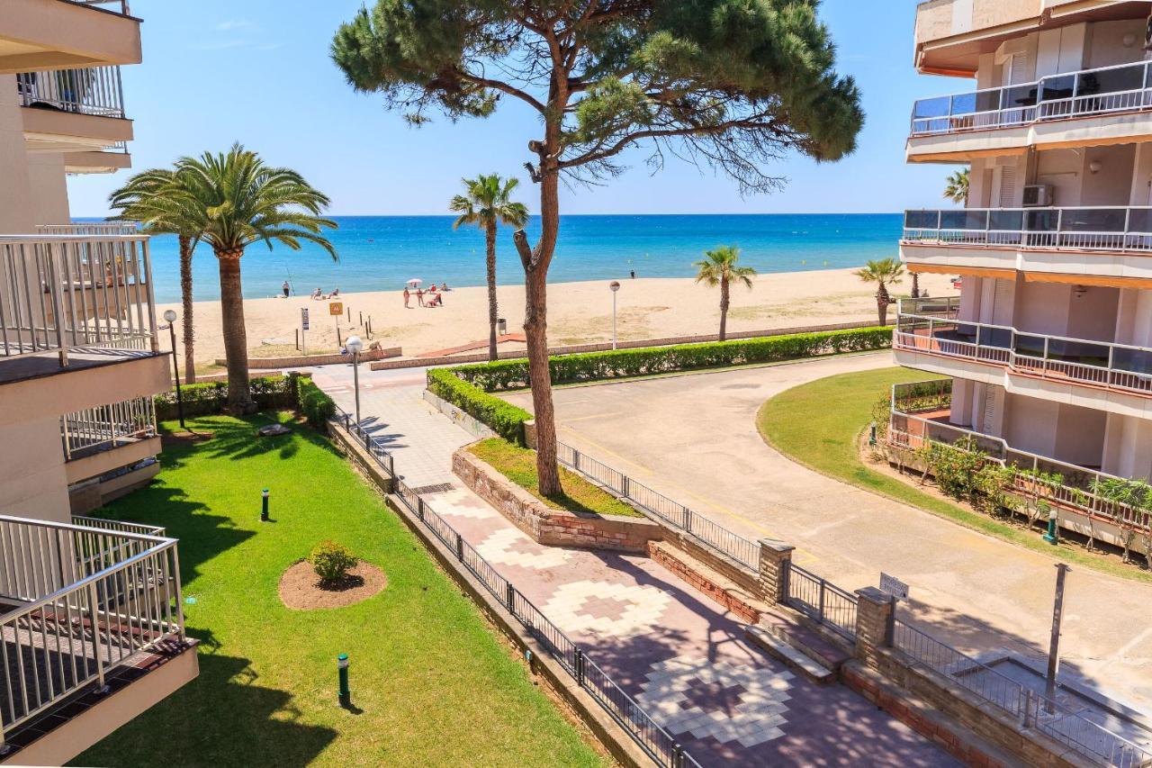 Uhc Dms Family Apartments Cambrils Ngoại thất bức ảnh
