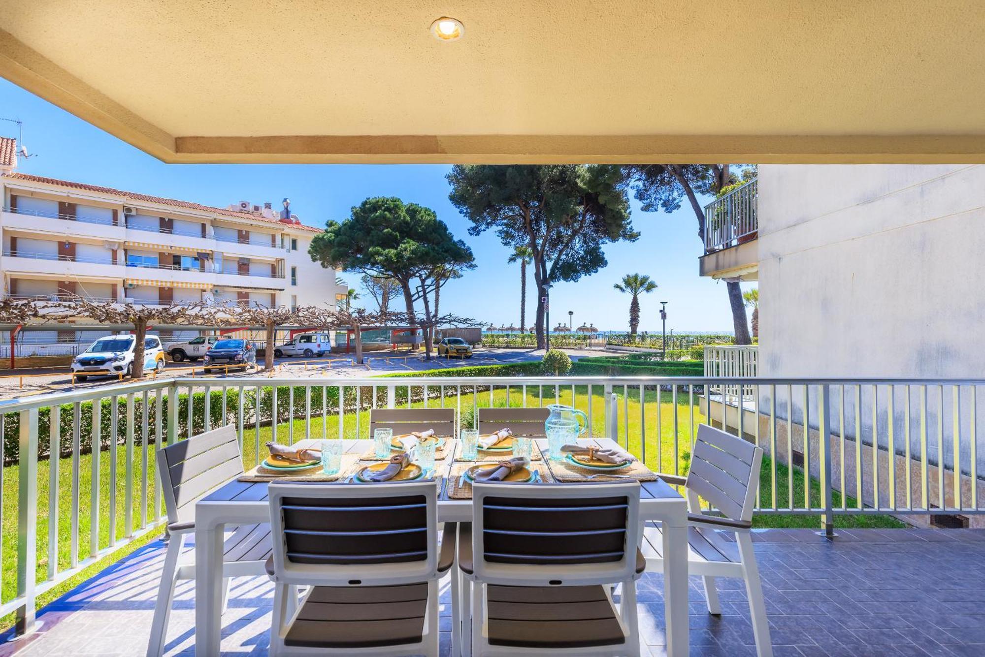 Uhc Dms Family Apartments Cambrils Ngoại thất bức ảnh
