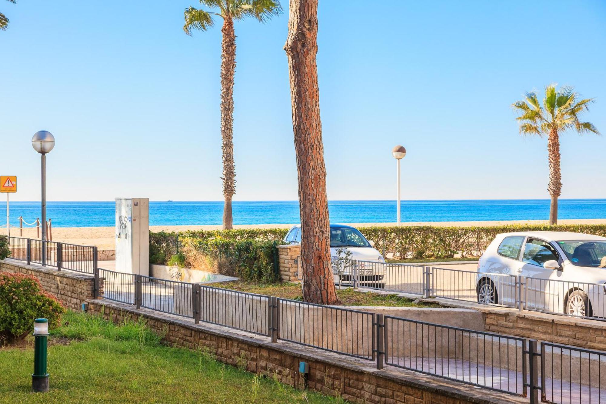 Uhc Dms Family Apartments Cambrils Phòng bức ảnh